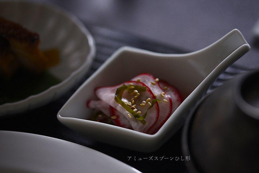 陶器オブジェ　作家物　分割陶箱➕丸い一輪挿し鈴音➕陶器お香立て　オマケ付き 陶器オブジェ 作家物 分割陶箱➕丸い一輪挿し鈴音➕陶器お香立て